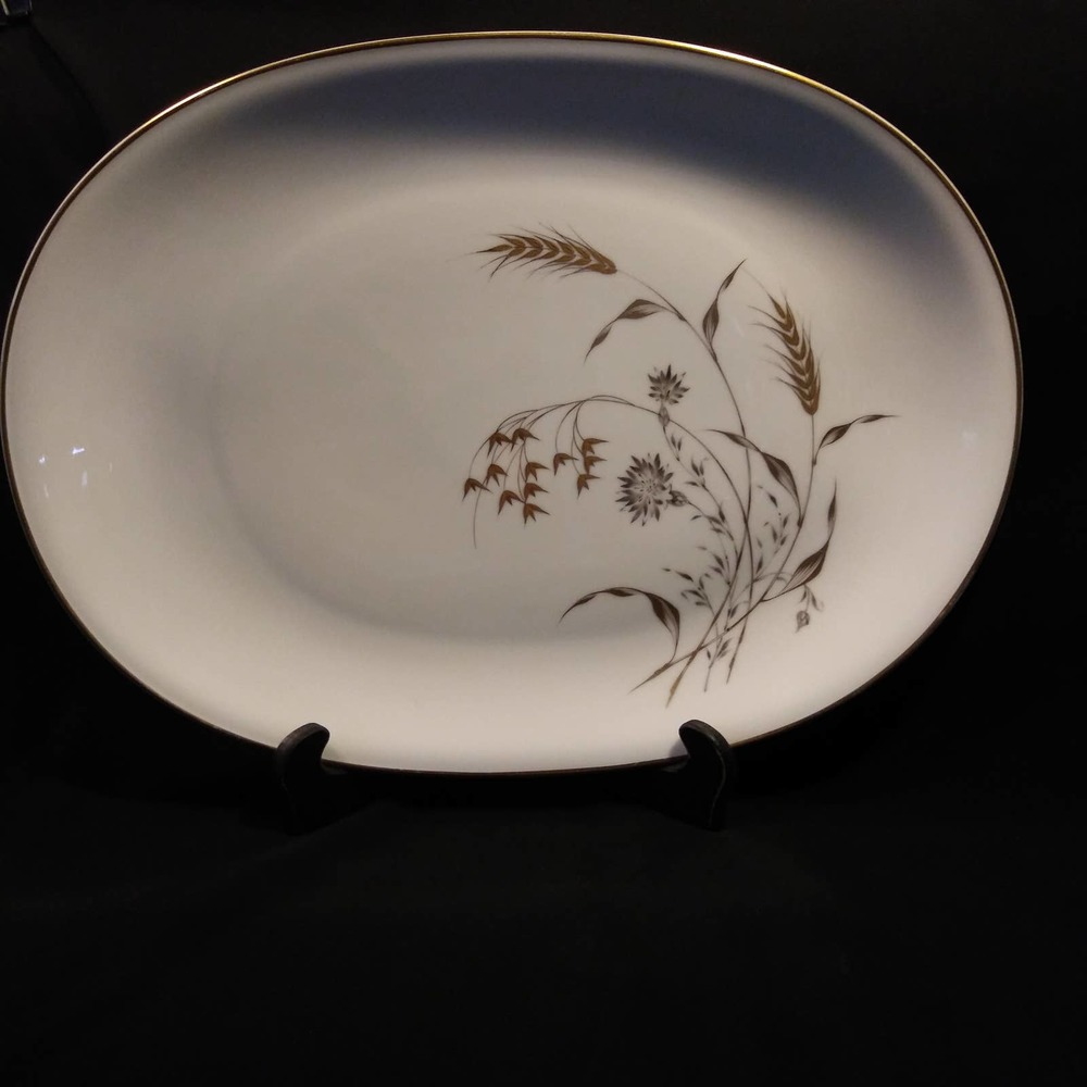 Heinrich H&G Seleb Bavaria Germany 16 inch Oval Coup Platter Black n Gold